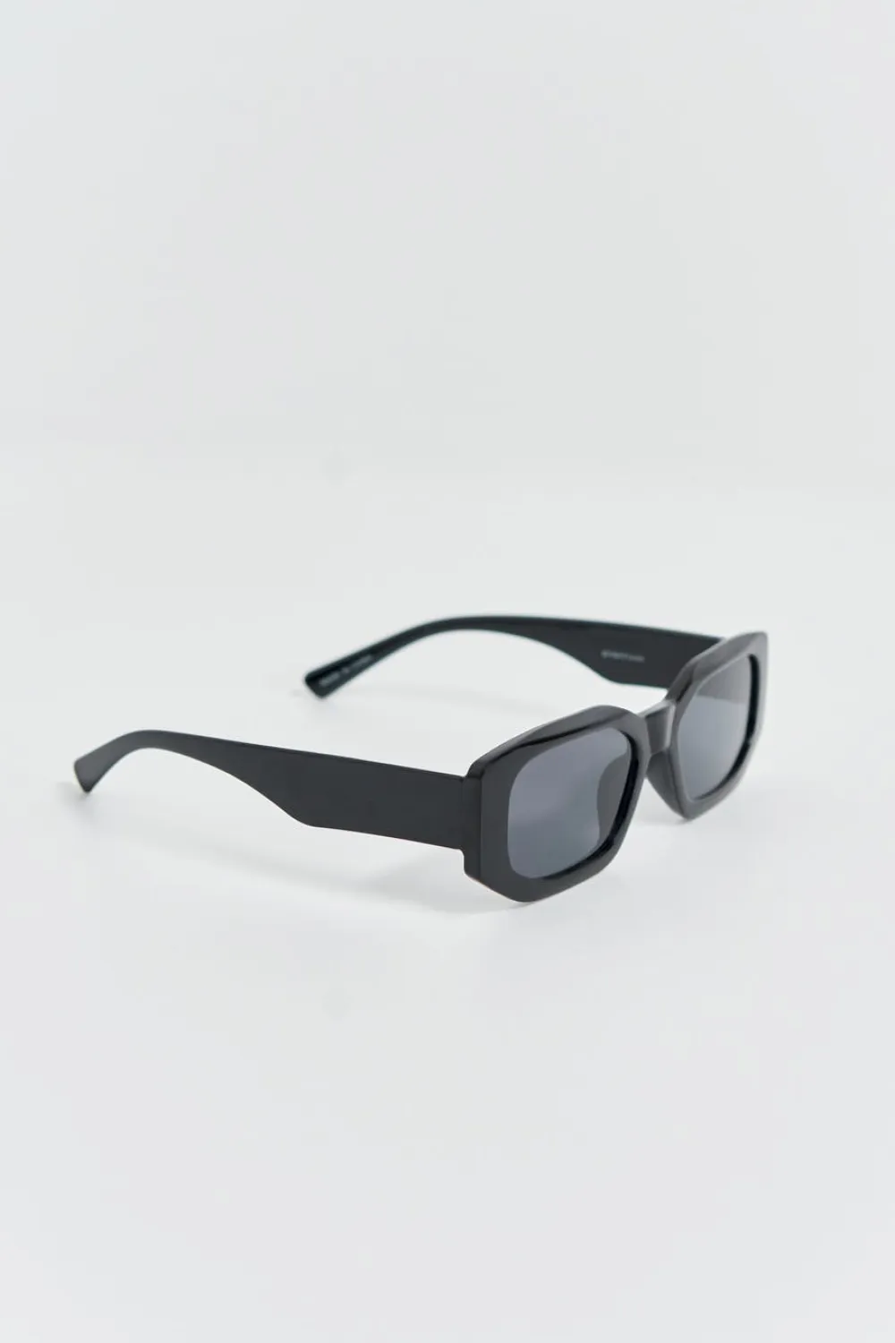 Gina Tricot angular sunglasses Svart Sale