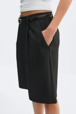 Gina Tricot Bermuda shorts Svart