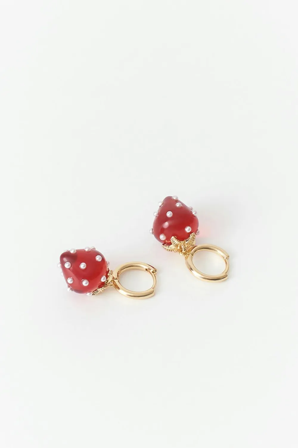 Gina Tricot Berry earrings Rød Discount