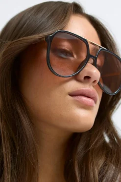 Gina Tricot Bold aviator sunglasses Svart Online