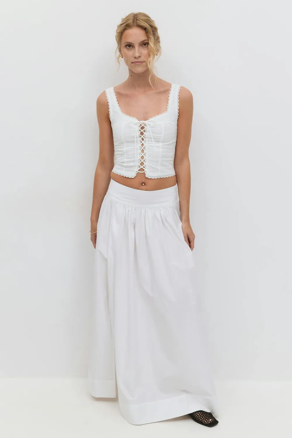 Gina Tricot Broderie anglais top Hvit Clearance