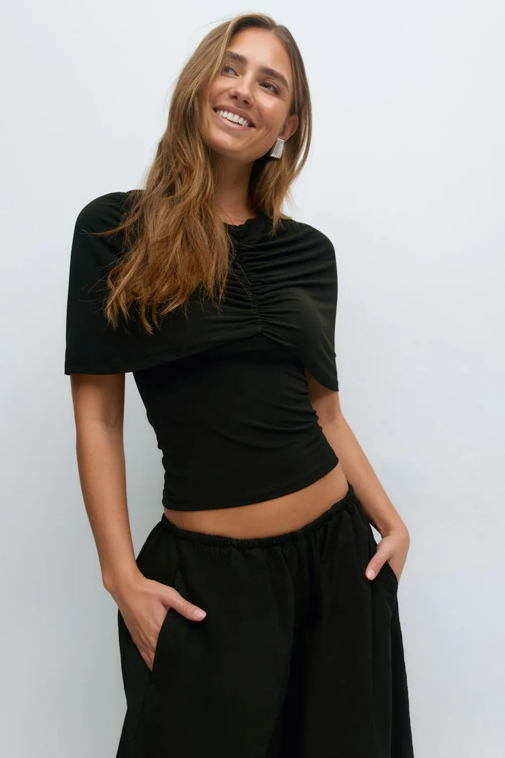 Gina Tricot Cape ruched top Svart Hot