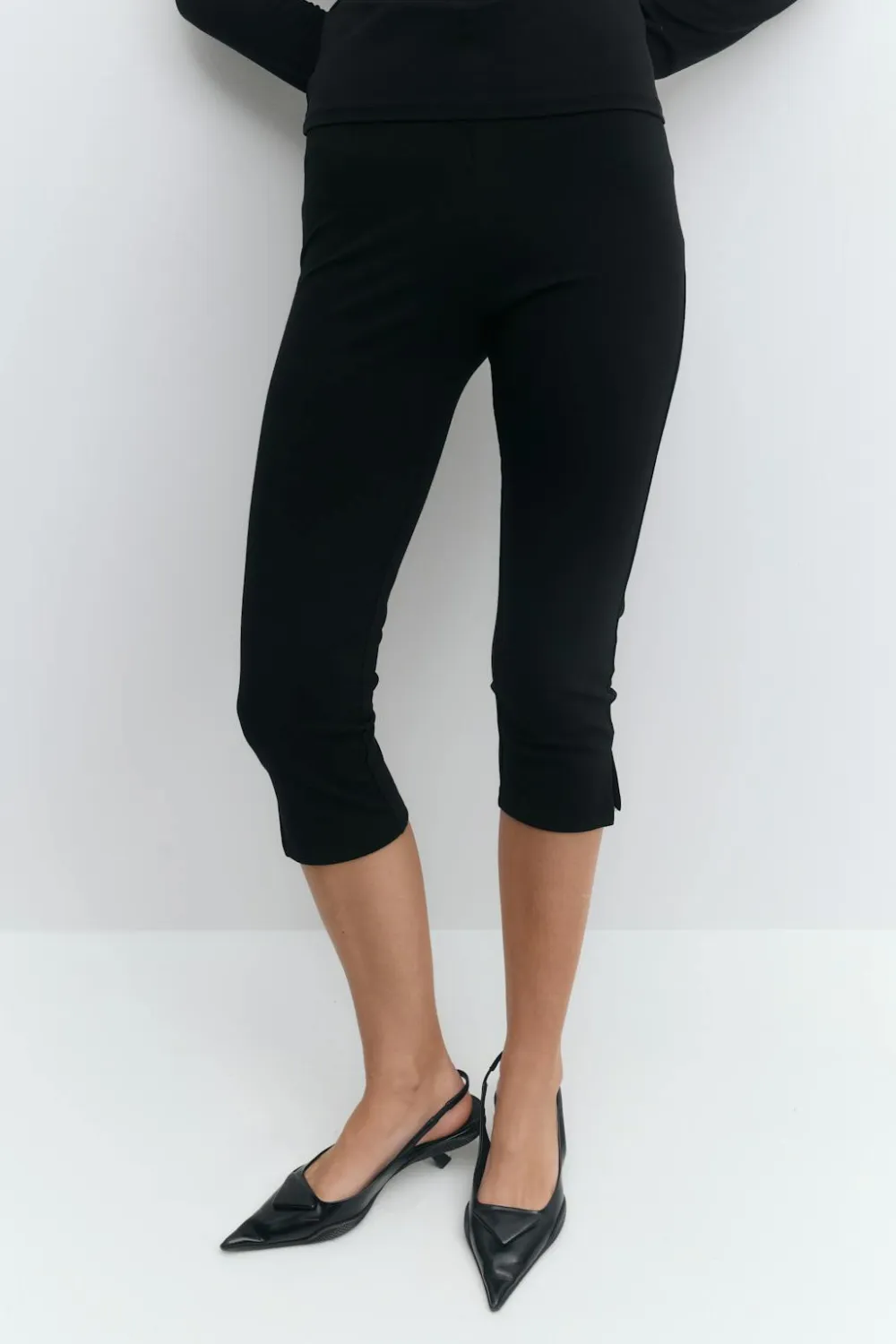 Gina Tricot Capri egging Svart