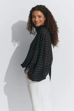 Gina Tricot Chiffon boue Svart