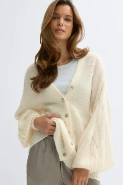 Gina Tricot Chunky knitted cardigan Hvit Hot