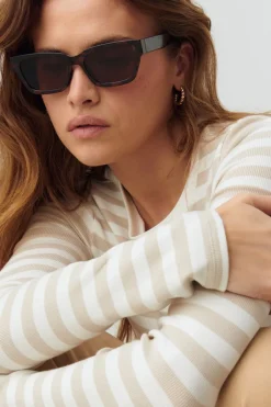 Gina Tricot classic sunglasses Beige Best
