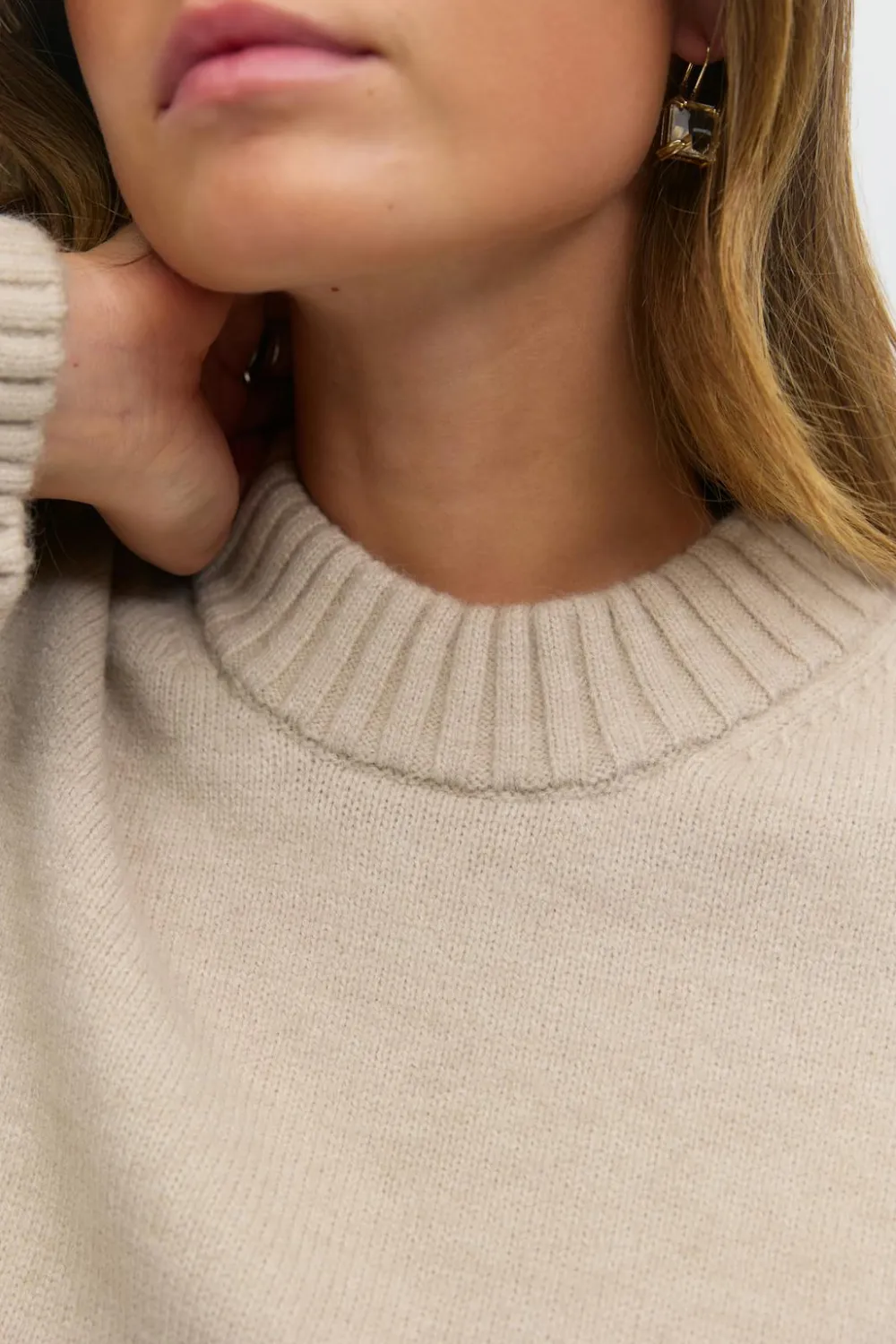 Gina Tricot Crew neck knitted weater Beige