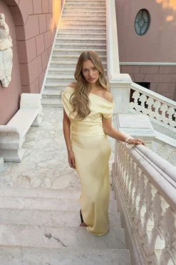 Gina Tricot Draped satin maxi dress Gul Best
