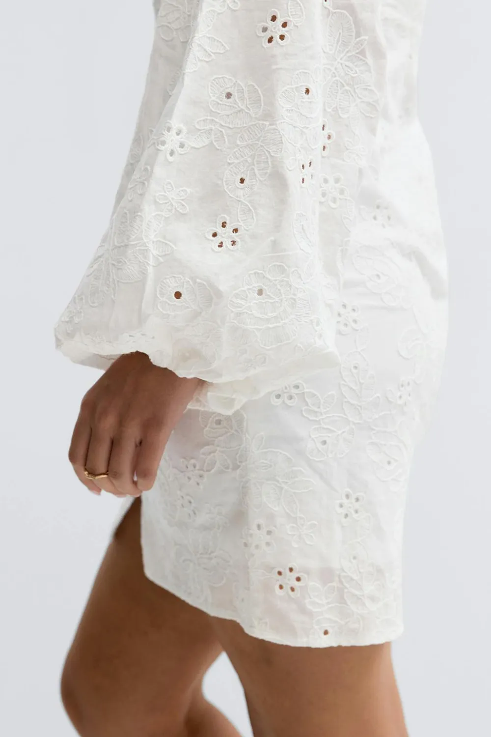 Gina Tricot Embroidered mini dress Hvit Discount