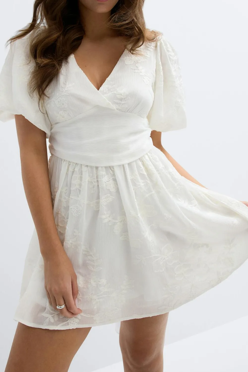 Gina Tricot Embroidered mini dress Hvit