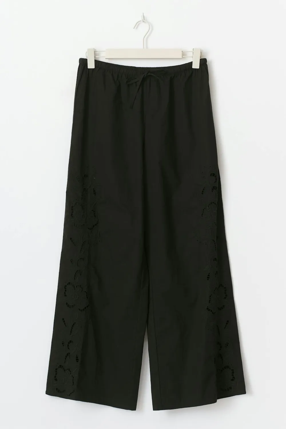 Gina Tricot Ebroidery popin trouer Svart Hot