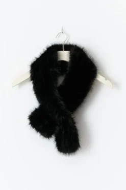 Gina Tricot Faux fur plush scarf Svart Outlet