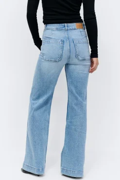 Gina Tricot Front pocket flare jeans Blå Sale