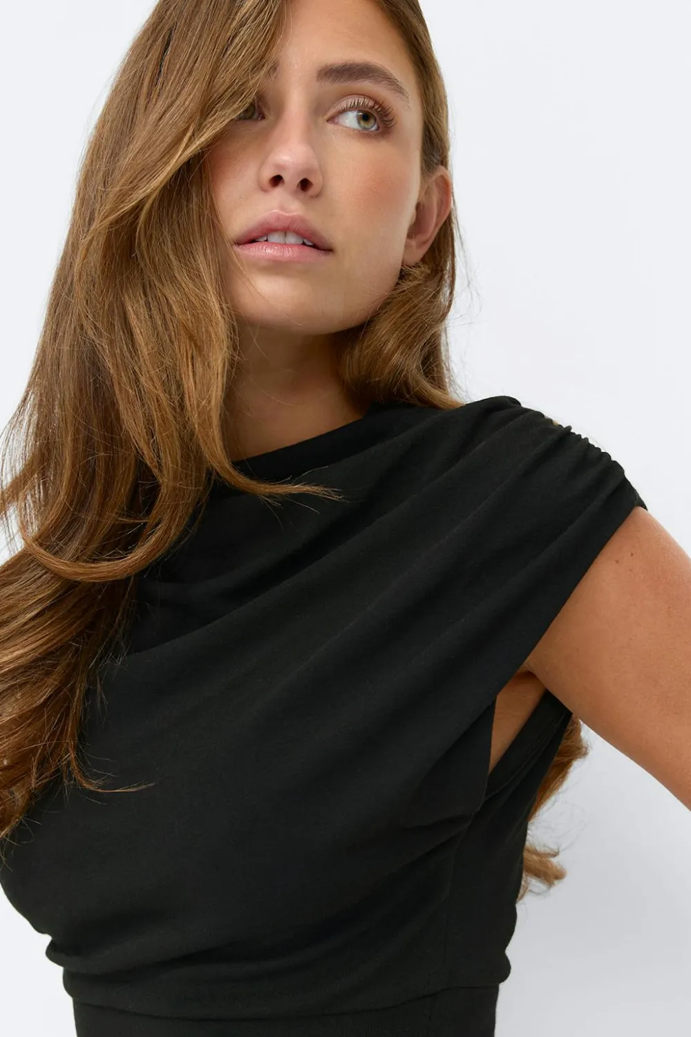 Gina Tricot Funne neck top Svart New