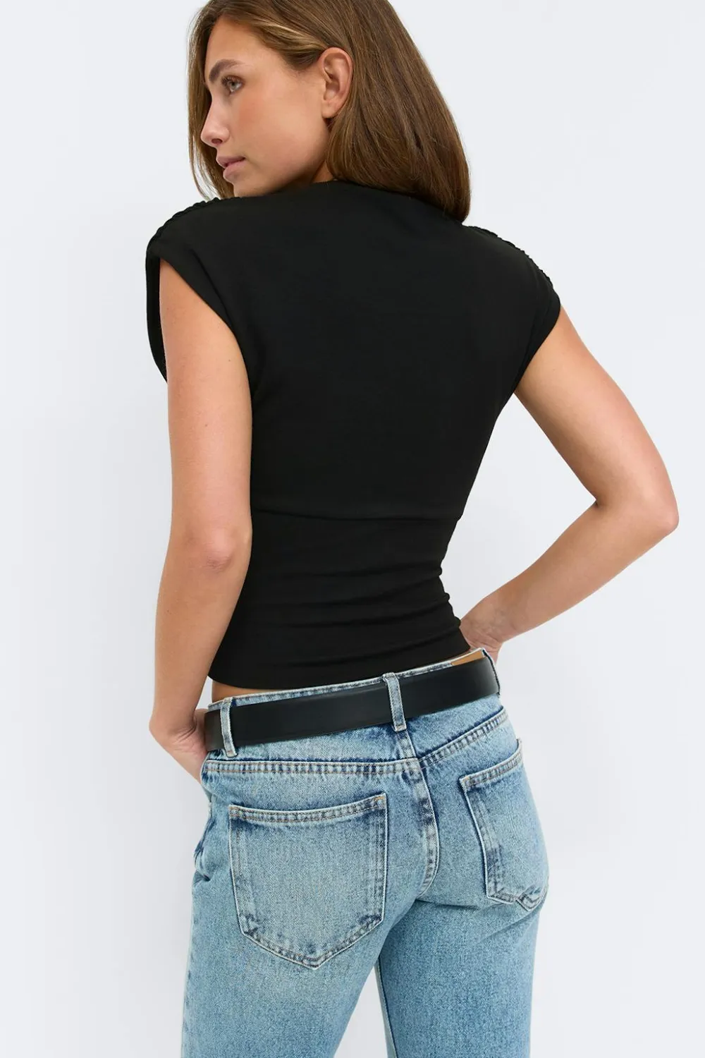 Gina Tricot Funne neck top Svart New