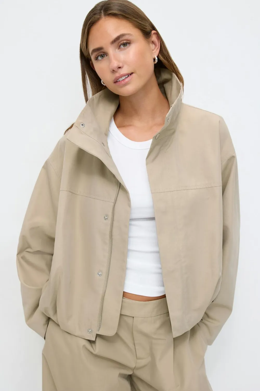 Gina Tricot High neck hort jacket Beige Best