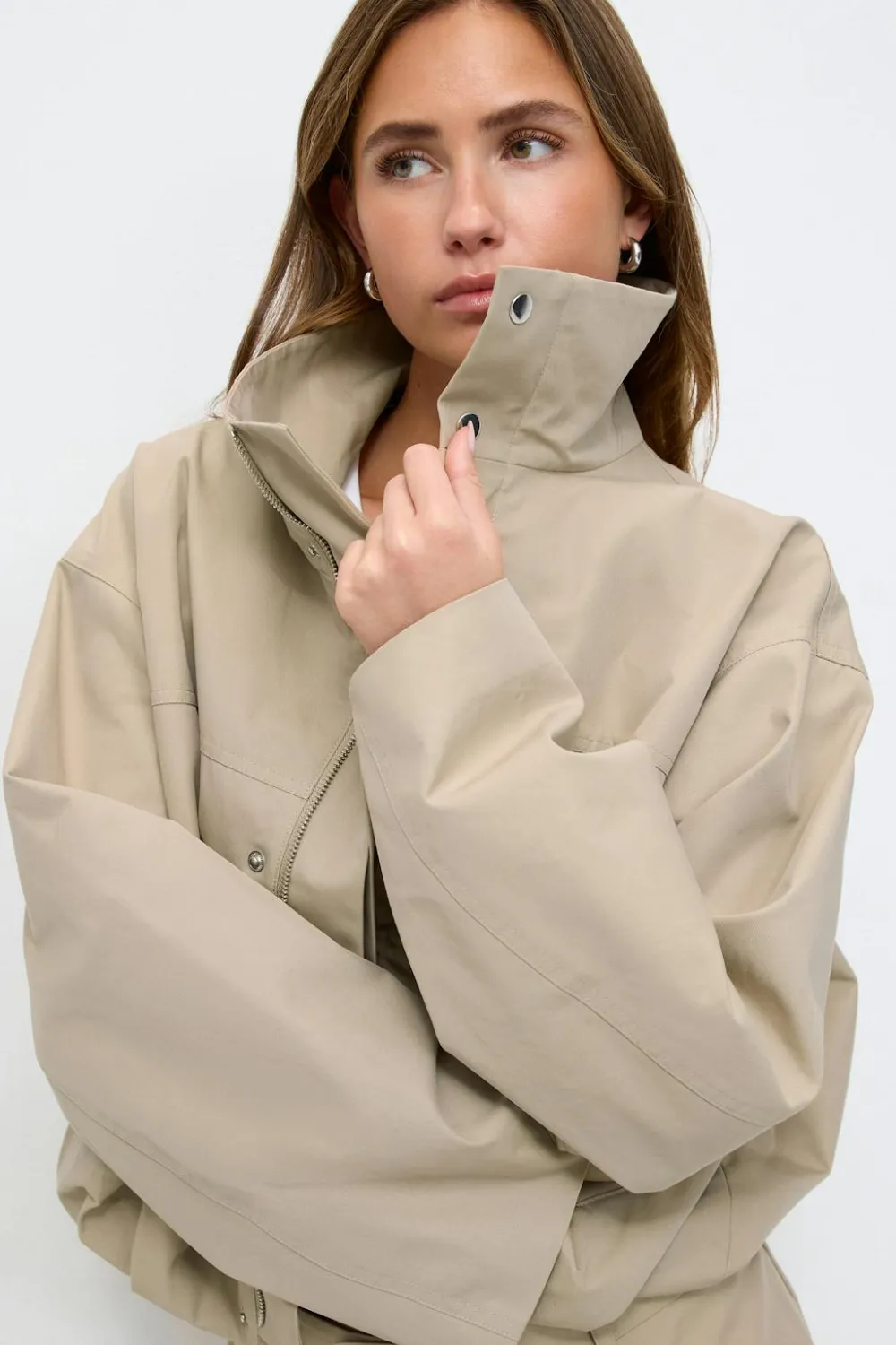 Gina Tricot High neck hort jacket Beige Best