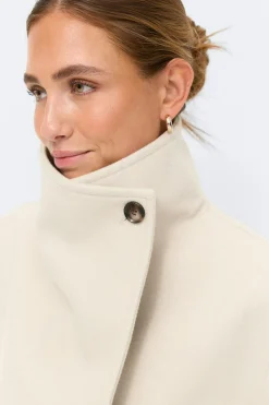 Gina Tricot High neck hort jacket Beige