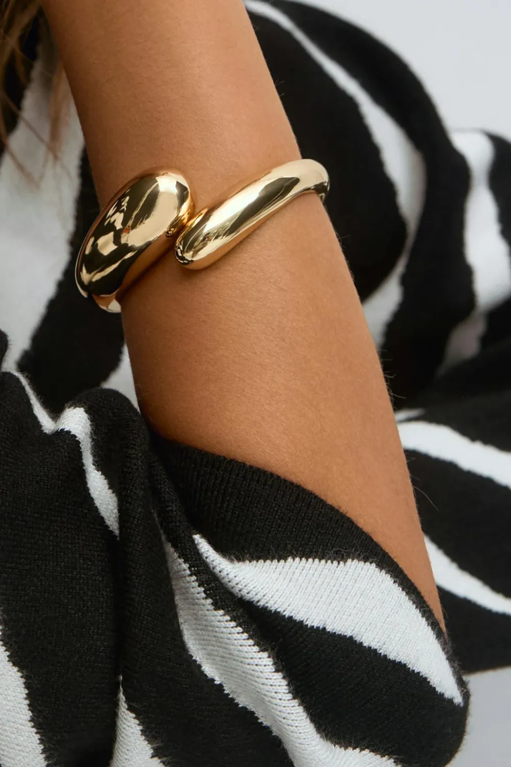 Gina Tricot Hug bracelet Gull