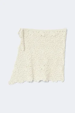 Gina Tricot Knitted crochet apron kirt Hvit Best
