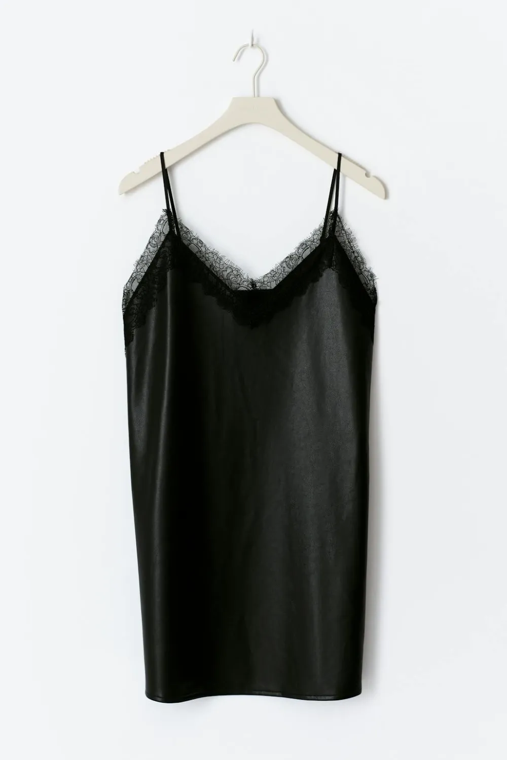 Gina Tricot ace detai pu dre Svart Hot