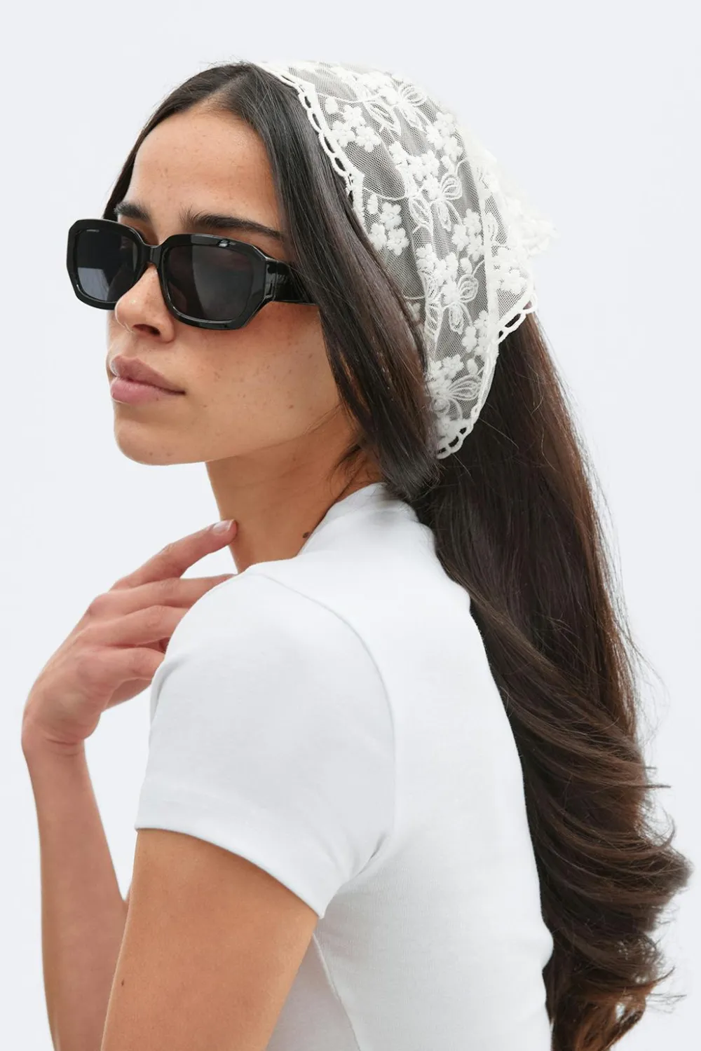 Gina Tricot Lace head scarf Hvit Online