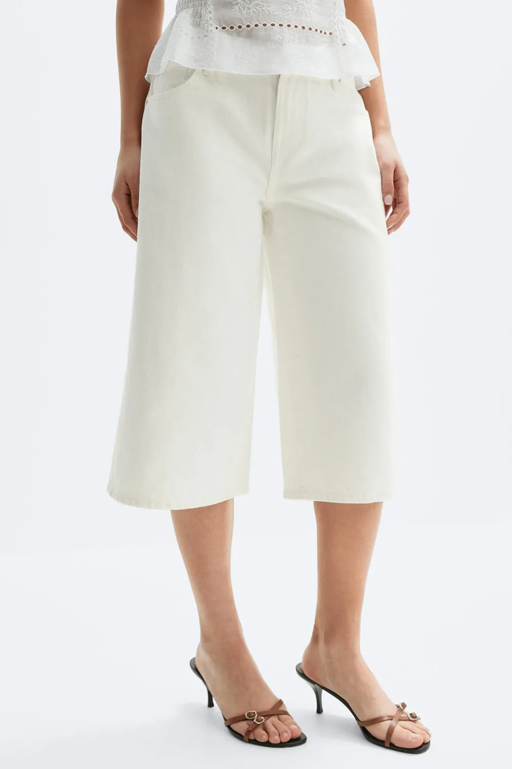 Gina Tricot Loose n' luxe denim shorts Hvit Hot