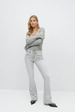 Gina Tricot Low waist bootcut jeans Grå Outlet