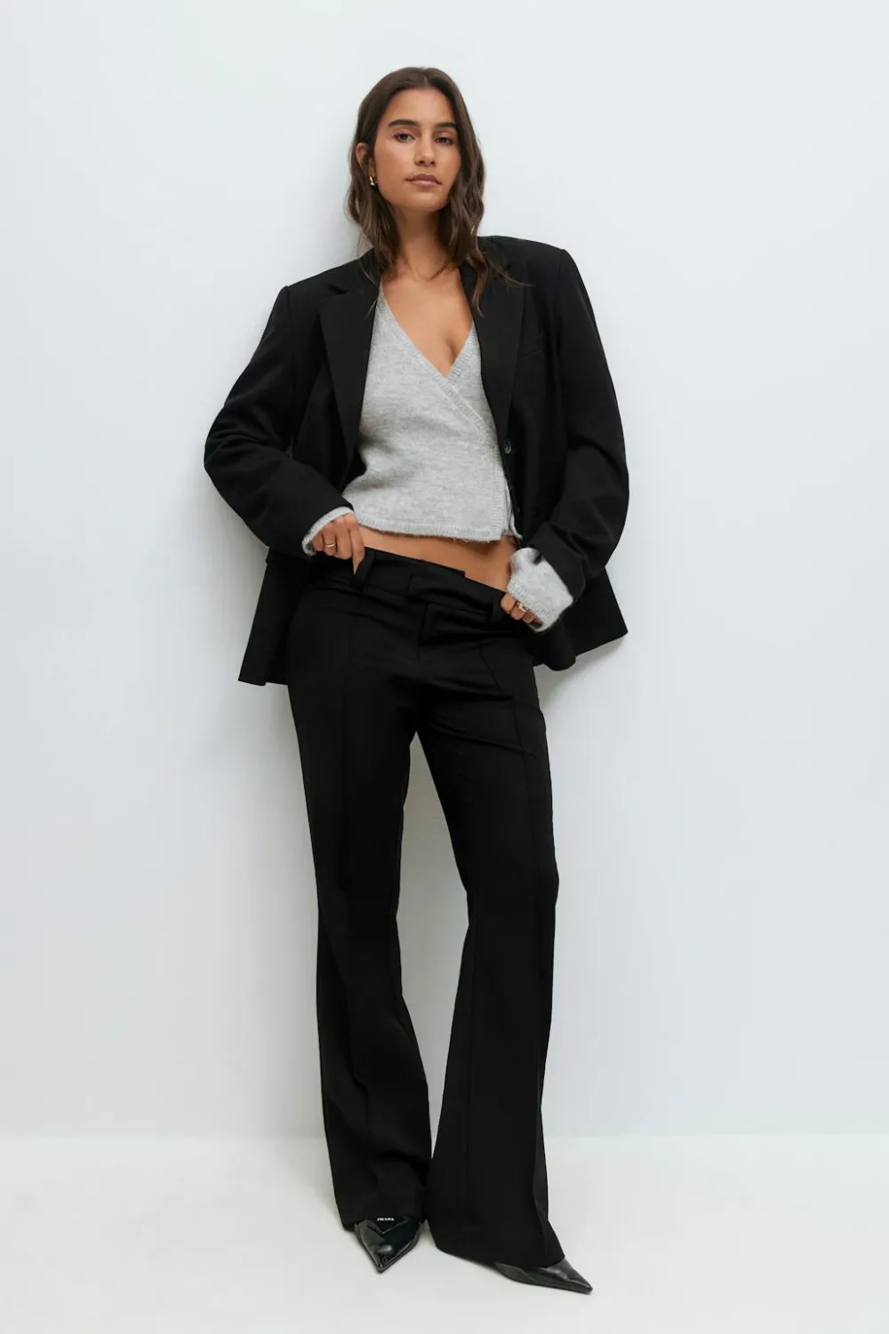 Gina Tricot Low waist bootcut trousers Svart Outlet