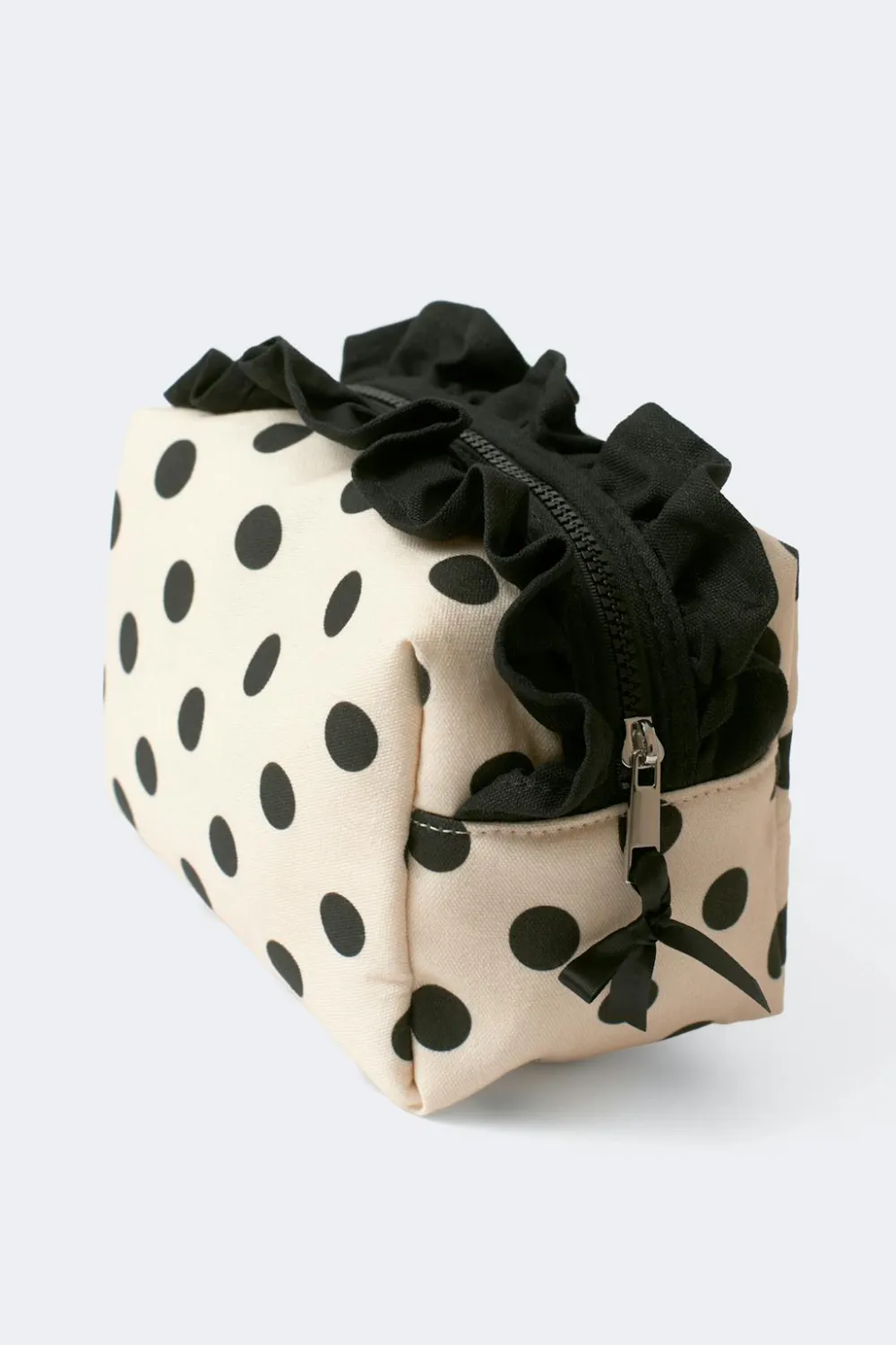 Gina Tricot Makeup bag Svart