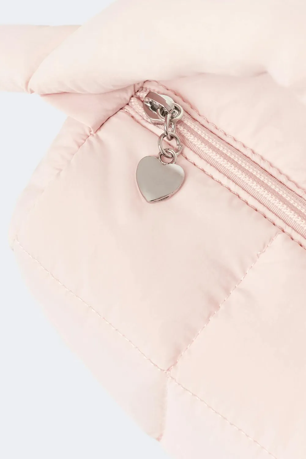 Gina Tricot Makeup bag Rosa Sale