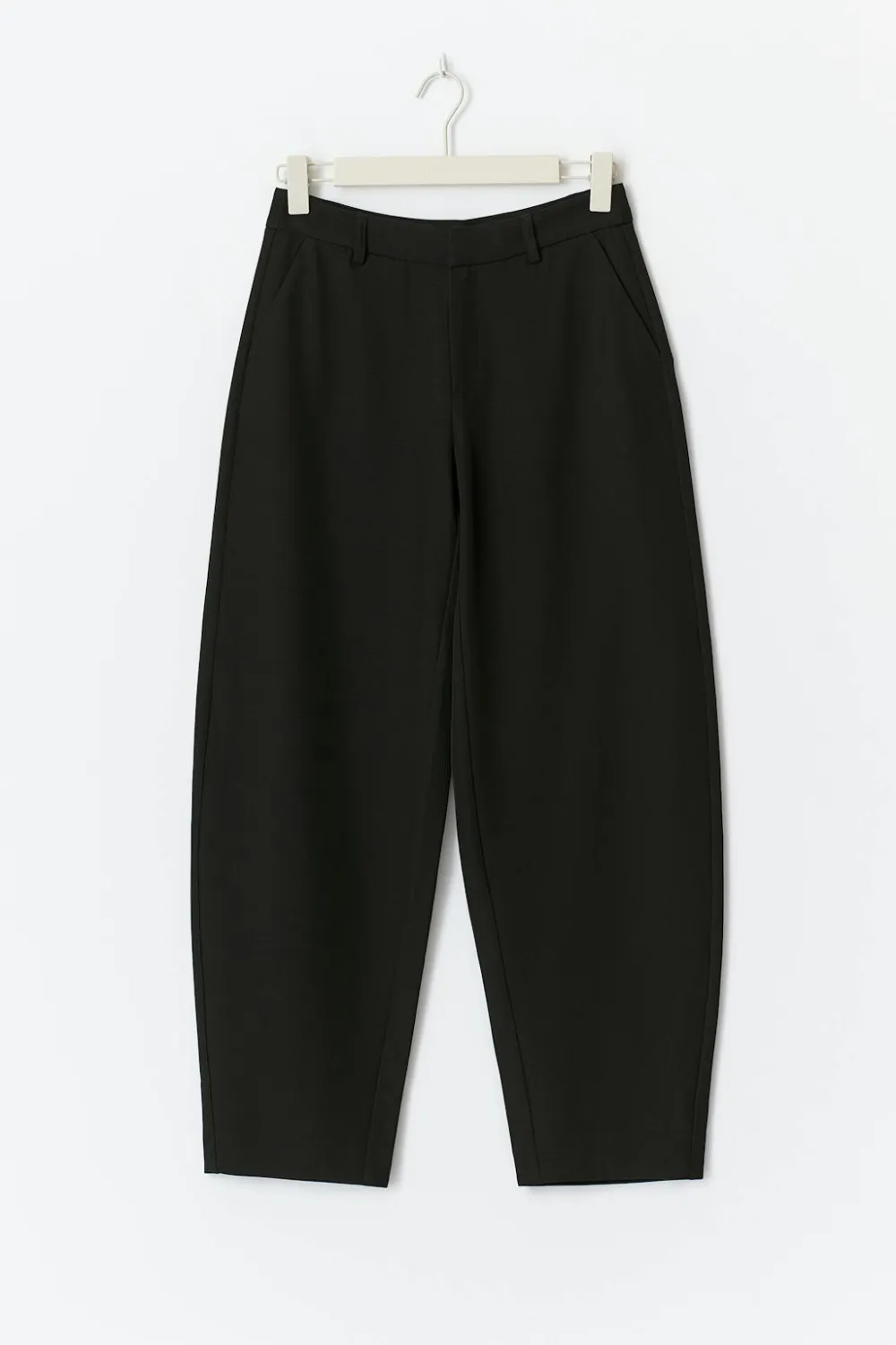 Gina Tricot Mid waist barrel trousers Svart Hot