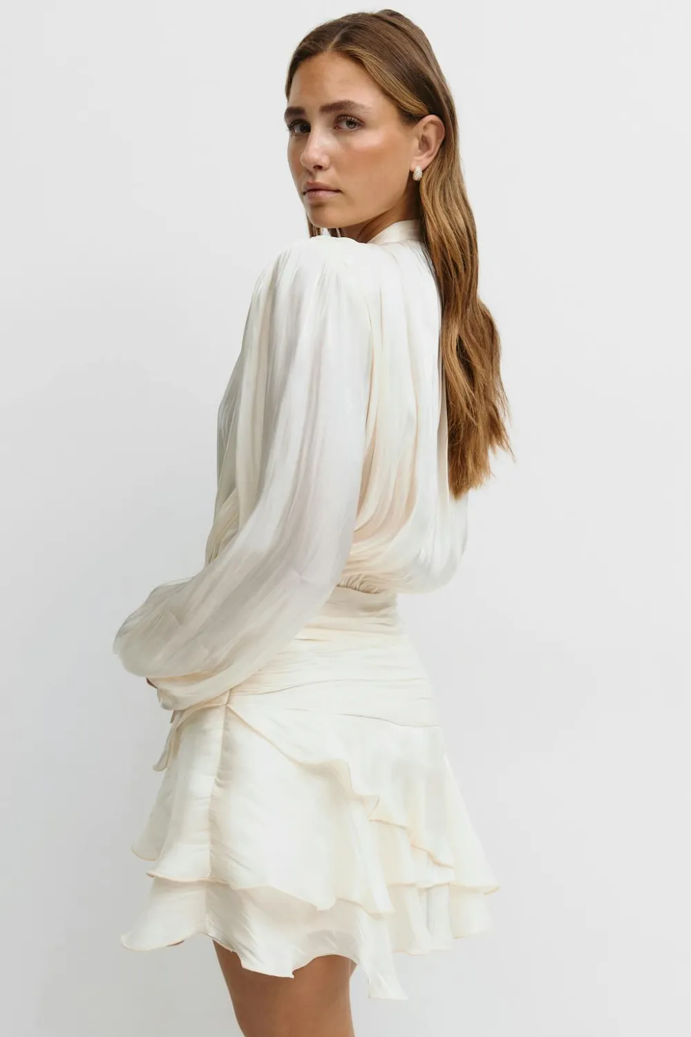Gina Tricot Mini frill dress Hvit Discount