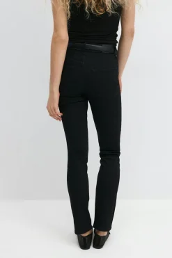 Gina Tricot Molly straight jeans Svart Hot