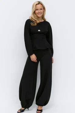 Gina Tricot Open back weater Svart