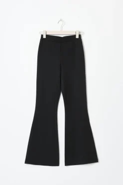 Gina Tricot Petite trouer Svart