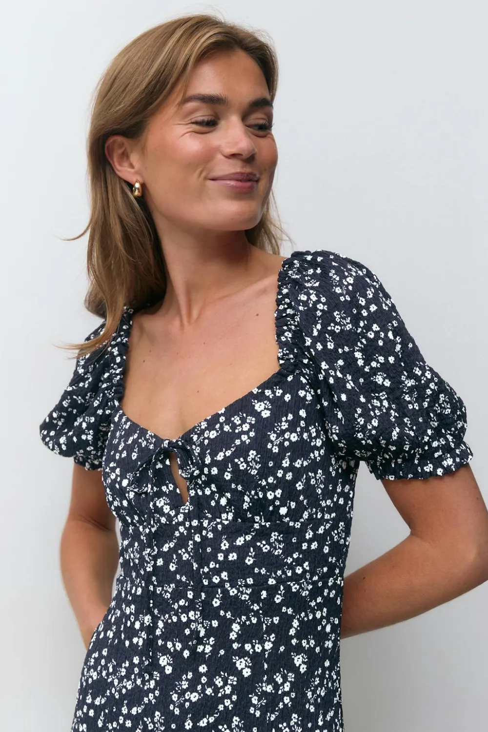 Gina Tricot Puff eeve idi dre Blå Best