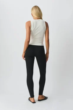 Gina Tricot Punto di roa egging Svart