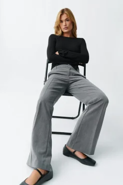 Gina Tricot Relaxed bootcut trousers Grå Sale