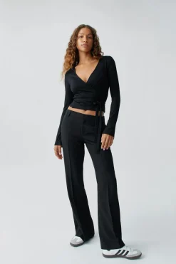 Gina Tricot Relaxed bootcut trousers Svart Best