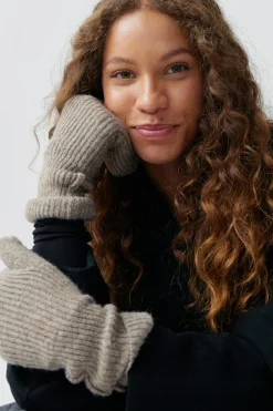 Gina Tricot Rib mittens Beige Clearance