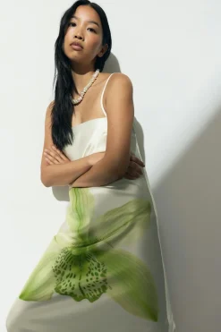 Gina Tricot Satin dress Hvit Discount