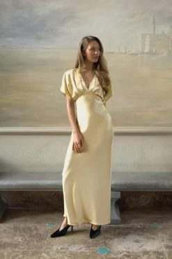 Gina Tricot Satin maxi dress Gul