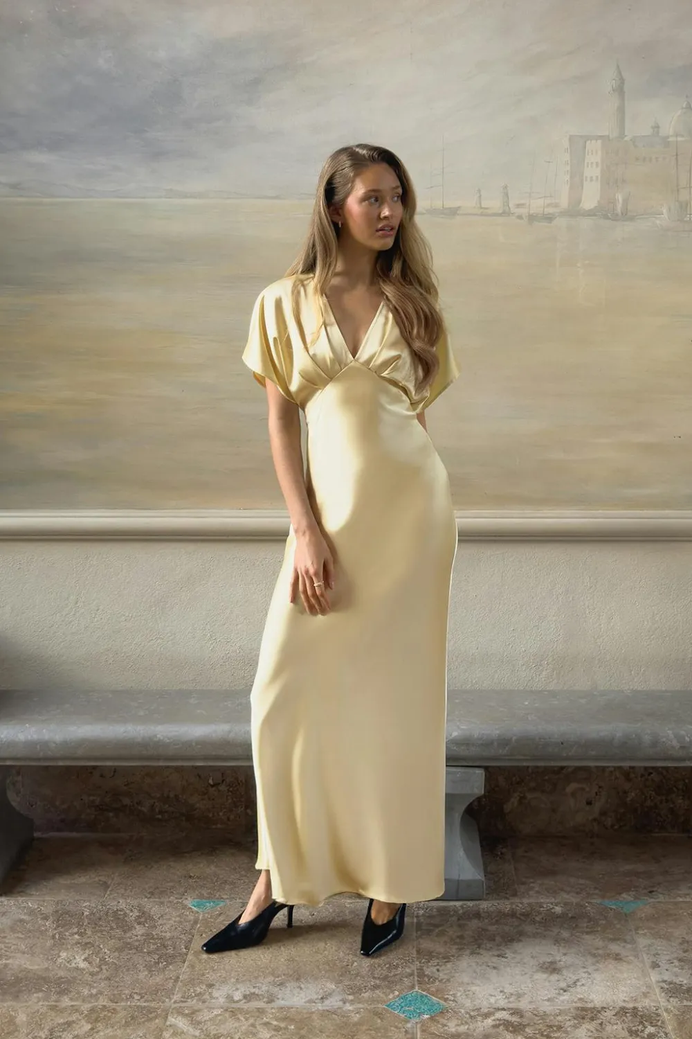 Gina Tricot Satin maxi dress Gul