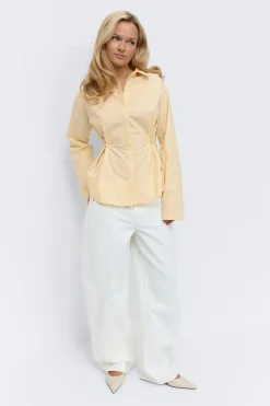 Gina Tricot haped hirt Gul Sale