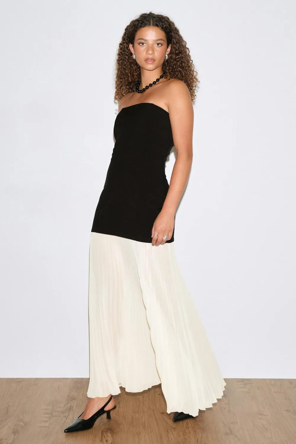 Gina Tricot Sleeveless dropped waist dress Svart New