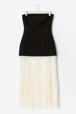 Gina Tricot Sleeveless dropped waist dress Svart New