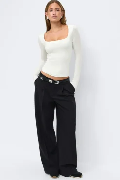 Gina Tricot i fit coop neck top Hvit New