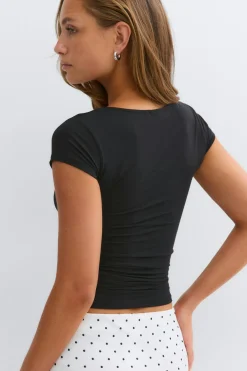 Gina Tricot i fit hort eeve top Svart New