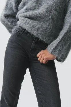 Gina Tricot Slim straight jeans Svart Outlet